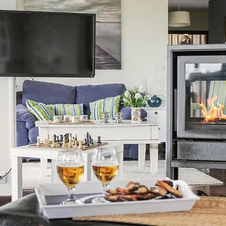 Ferienhaus Awesome In A Corua With Indoor Swimming Pool, Wifi And 5 Bedrooms