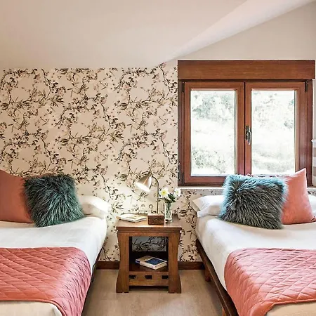 Ferienhaus Awesome In A Corua With Indoor Swimming Pool, Wifi And 5 Bedrooms *