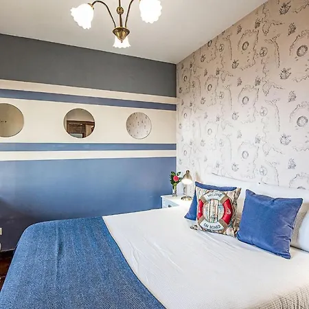Ferienhaus Awesome In A Corua With Indoor Swimming Pool, Wifi And 5 Bedrooms *