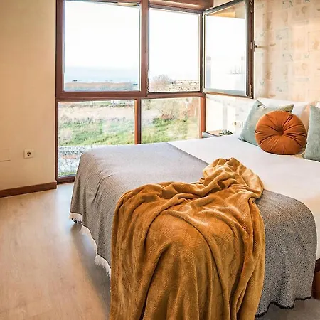 Ferienhaus Awesome In A Corua With Indoor Swimming Pool, Wifi And 5 Bedrooms Teira
